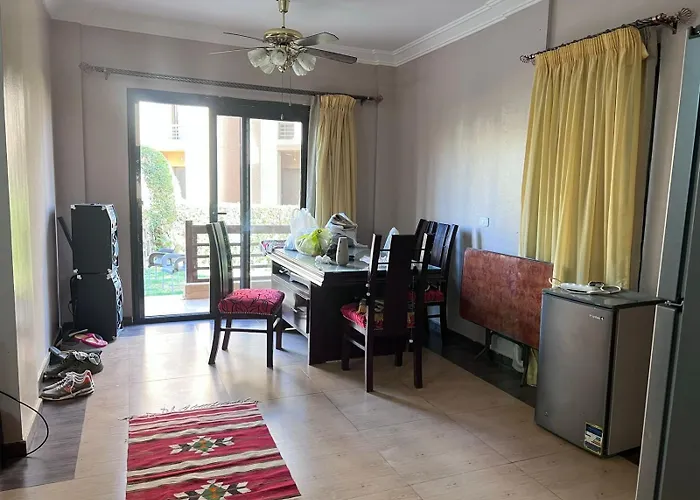 Alpesi faház قرية مرسيليا بلوباي آسيا