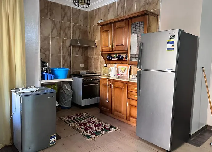 Alpesi faház قرية مرسيليا بلوباي آسيا *